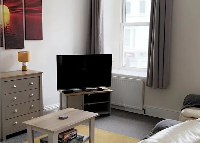 Mutley Plain Central Entire Place 3 Bedrooms